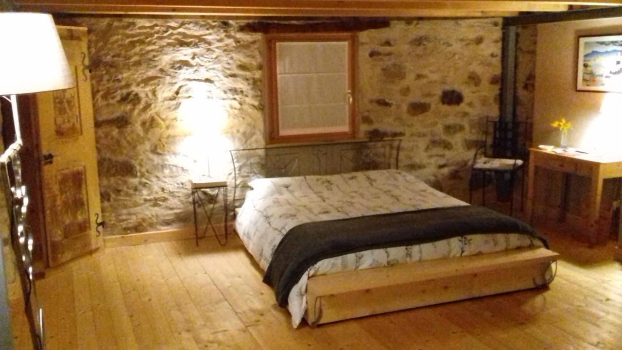B&B Sasso Bianco Prata Camportaccio Exterior foto